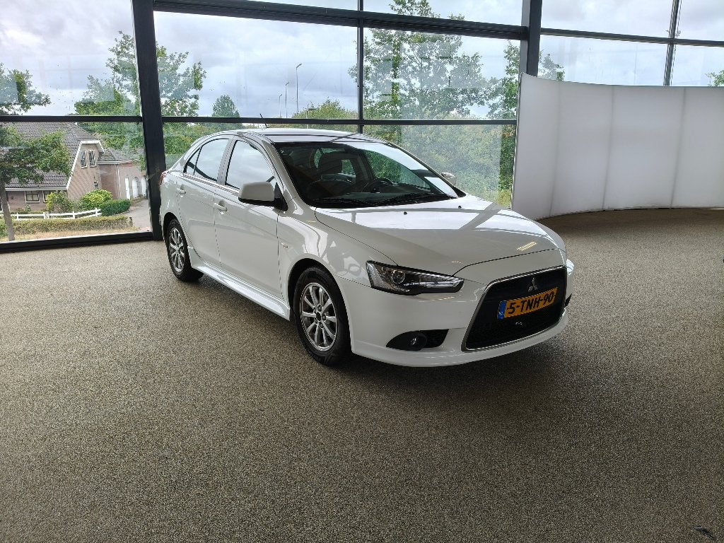 Mitsubishi Lancer 1.6 Cleartec Sportback 2014 Wit, Auto's, Mitsubishi, Voorwielaandrijving, 4 cilinders, 1590 cc, Wit