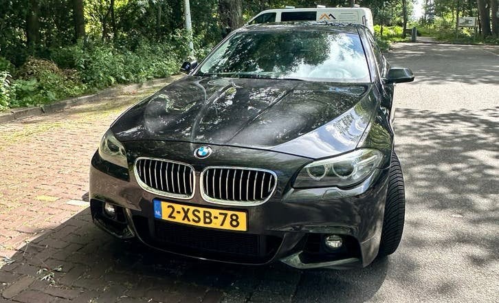 BMW 5-Serie 2.0 520I AUT 184 PK Touring 2014 Grijs, Auto's, 4 cilinders, 2000 kg, Stationwagon, Particulier