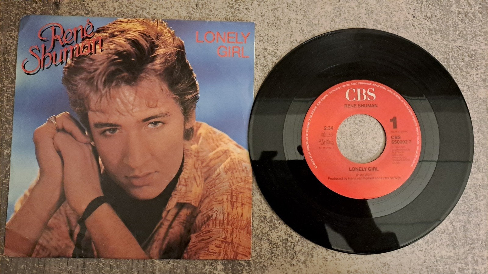 Rene shuman - Lonely girl, Gebruikt, 7 inch, Pop, Fotohoes