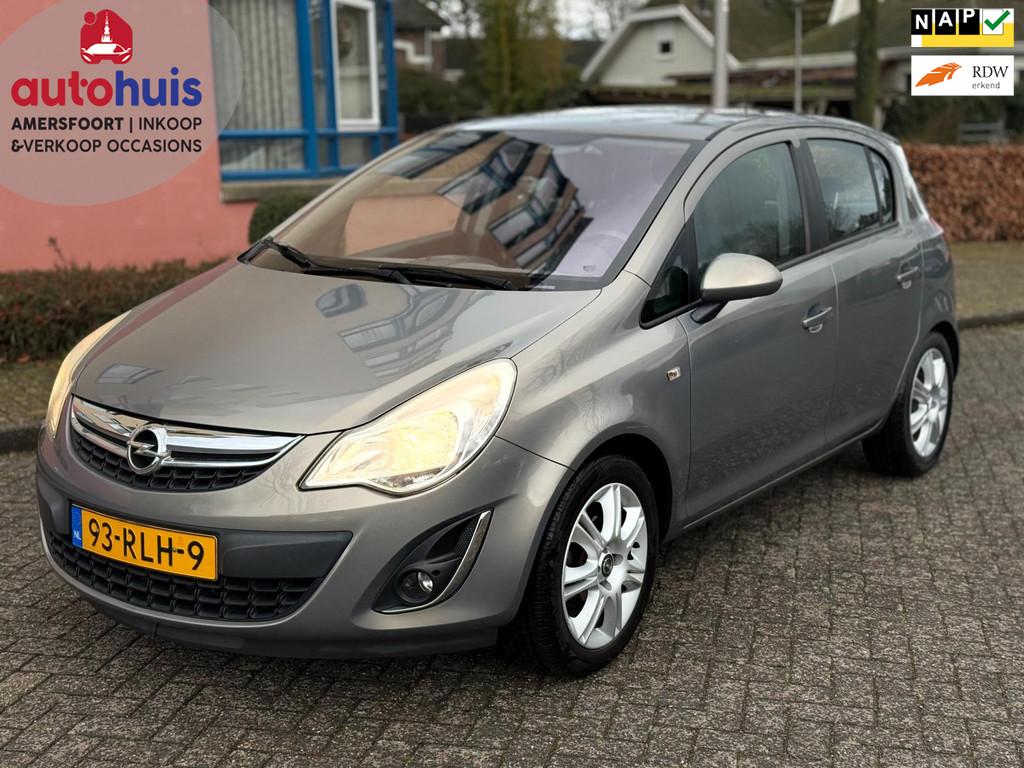 Opel Corsa 1.4-16V Cosmo AUTOMAAT, Auto's, Opel, Euro 5, 101 pk, Gebruikt, 1398 cc