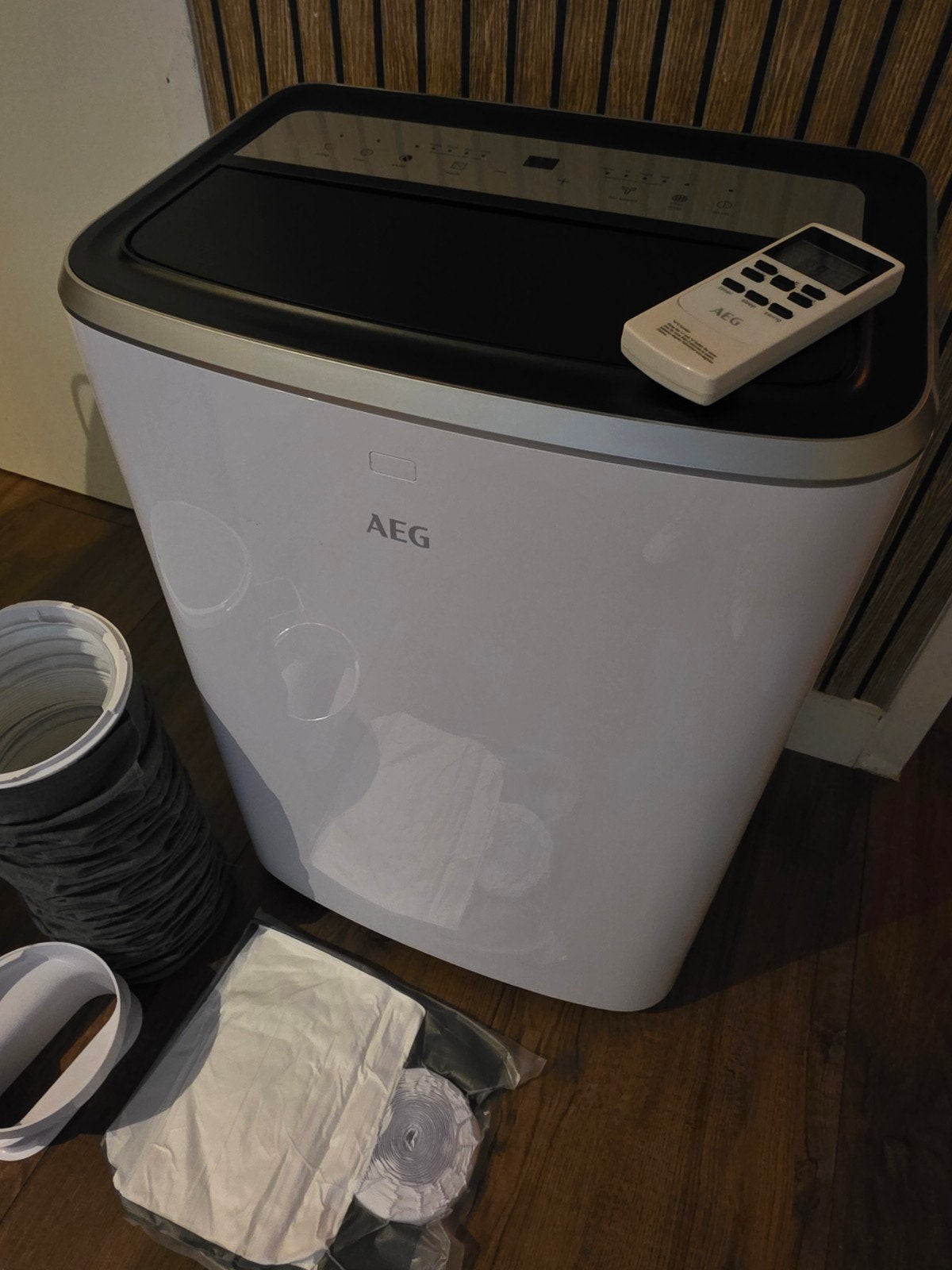 mobiele airco AEG ChillFlex Pro AXP34U338CW, Ophalen, 3 snelheden of meer, Zo goed als nieuw, 100 m³ of groter