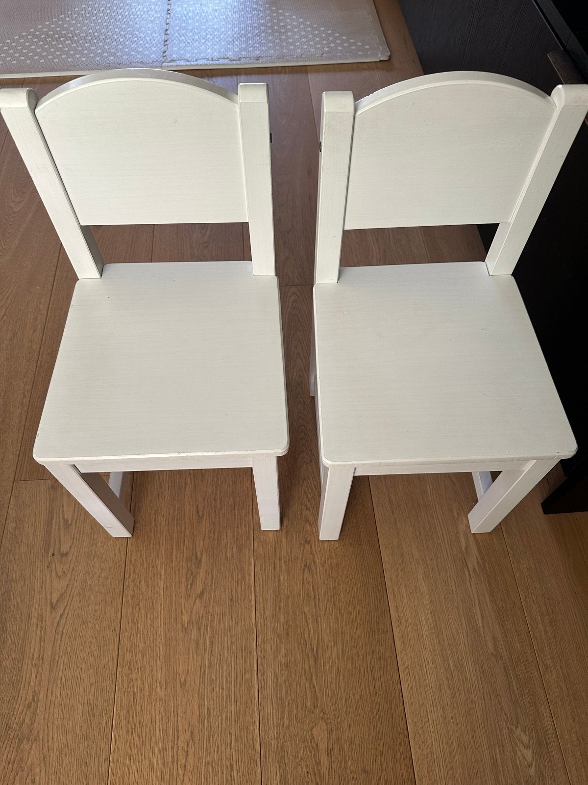 IKEA kinderstoeltjes, leuk voor DIY projecten, Kinderen en Baby's, Kinderkamer | Tafels en Stoelen, Ophalen, Gebruikt, Stoel(en)