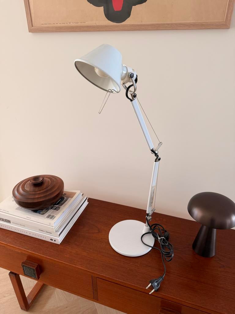 Originele vintage Artemide Tolomeo bureaulamp wit, Huis en Inrichting, Ophalen of Verzenden, Gebruikt, Metaal, 50 tot 75 cm