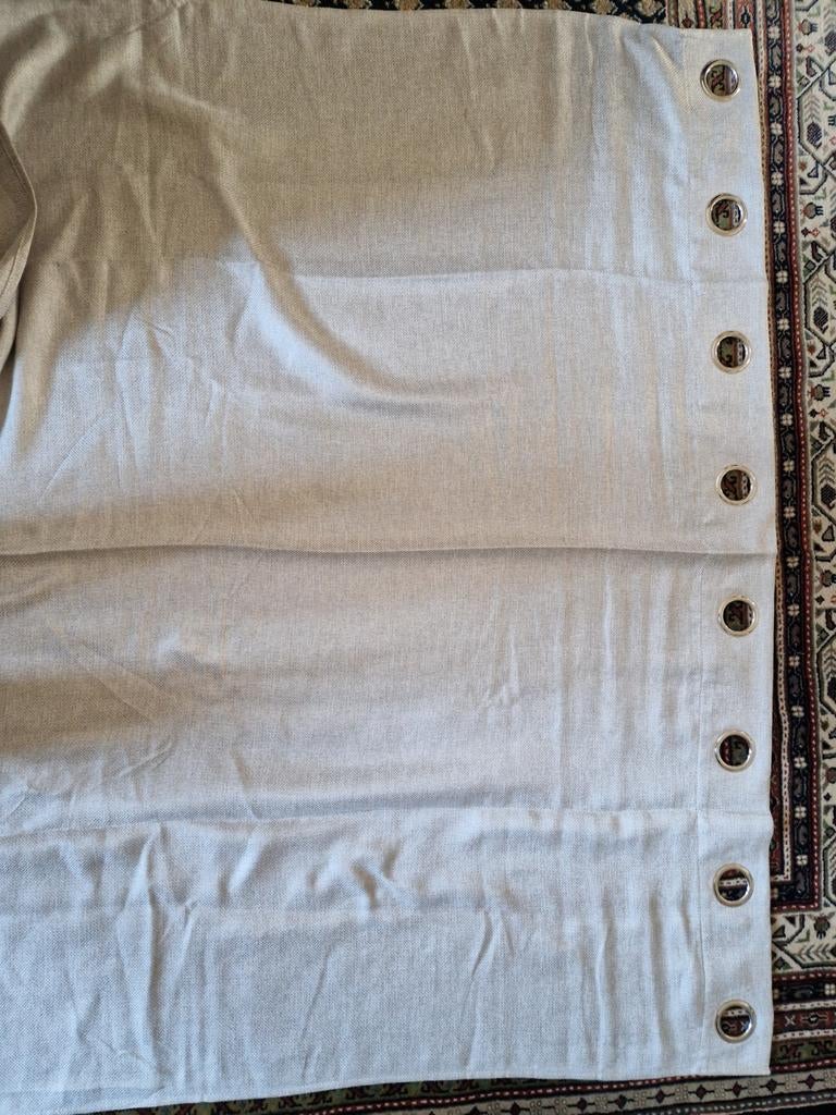 Twee gordijnen met ringen, Ophalen of Verzenden, Zo goed als nieuw, 100 tot 150 cm, 200 cm of meer