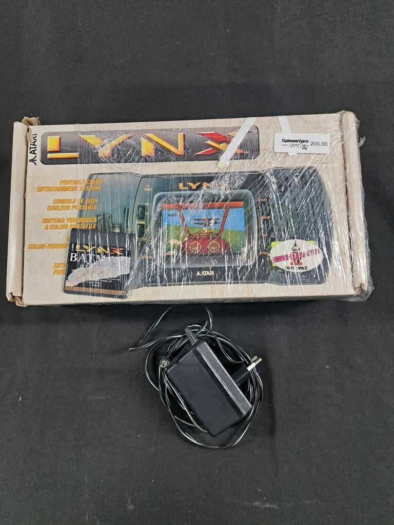 Atari Lynx in doos met spel en adapter en  losse atari lynx, Ophalen of Verzenden, Zonder controller, Atari Lynx, Gebruikt