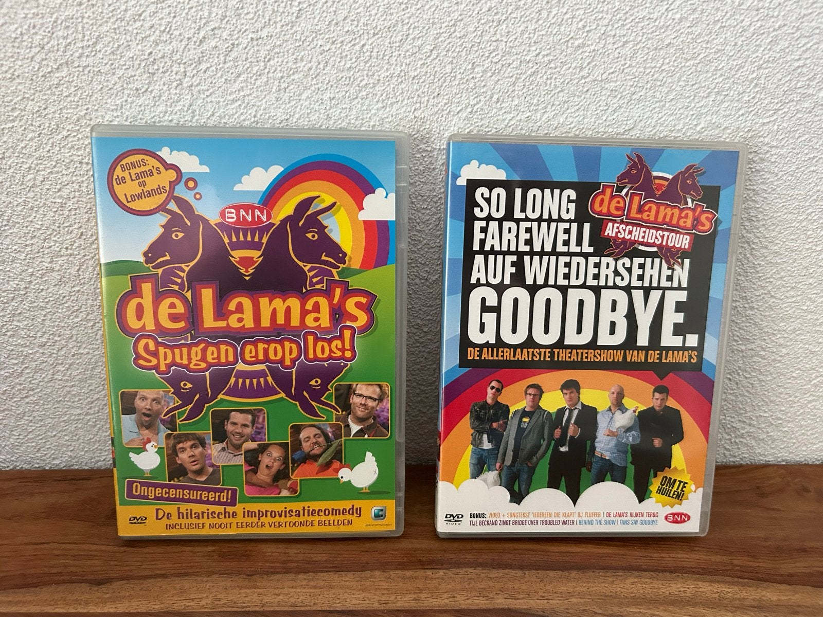 De Lama's DVD Box: Spugen Erop Los! & So Long Farewell, Bonusmateriaal, De Lama's, Zo goed als nieuw, Verzamelbox of complete uitgave