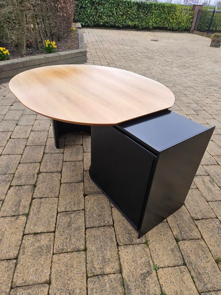 Leolux modern vinted houten eettafel Najade, 135/195x120, Huis en Inrichting, 100 tot 150 cm, Zo goed als nieuw, Vijf personen of meer