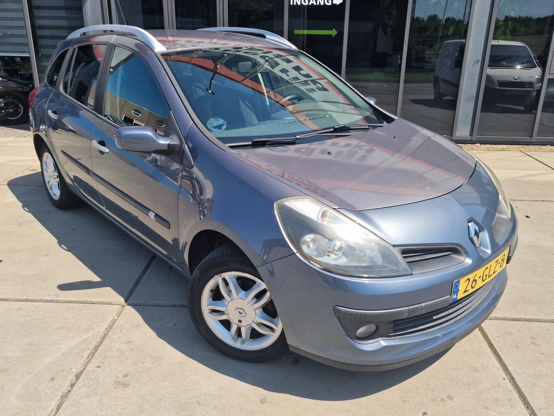 Renault Clio Estate 1.2 TCE Dynamique - Cruise - Nieuwe Apk, Voorwielaandrijving, Gebruikt, Zwart, 4 cilinders