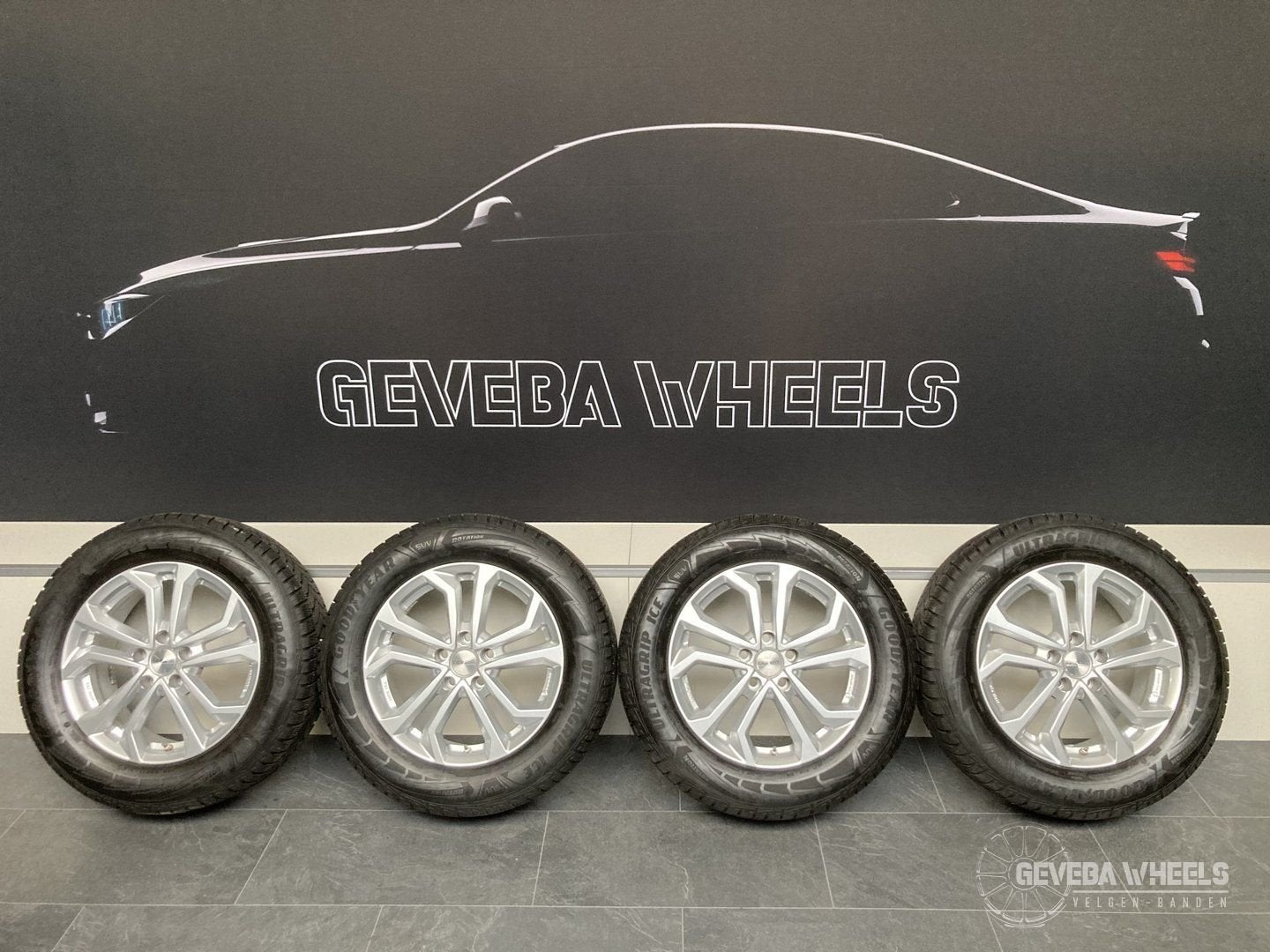 17” Toyota Rav4 (vanaf 2019) velgen + winterbanden 5x114.3, Auto-onderdelen, Banden en Velgen, Gebruikt, -, -, Banden en Velgen