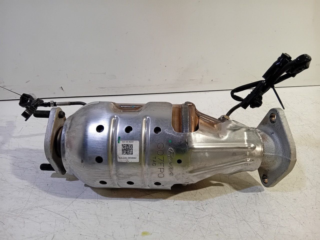 Katalysator Kia Stonic, Onderdelen@venauto.nl, Van der Ven Autorecycling B.V., Gebruikt, Ettenseweg 76, 4706 PB Roosendaal, The Netherlands