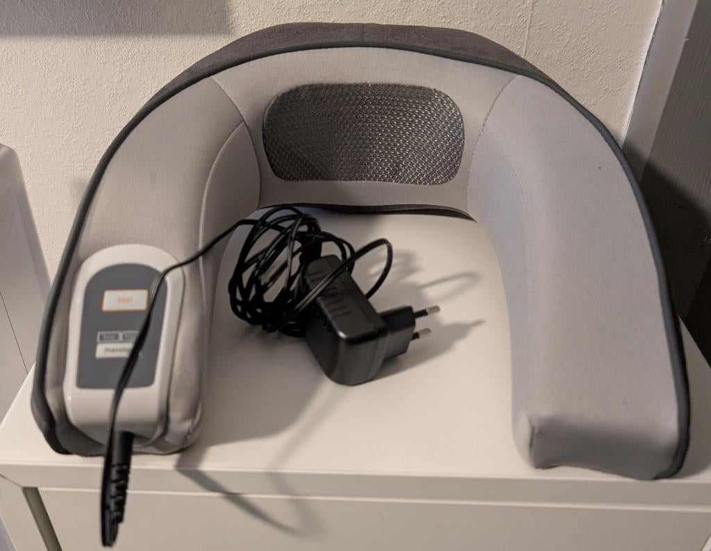 Nek en schouder massage apparaat met warmte, Ophalen, Zo goed als nieuw, Apparaat