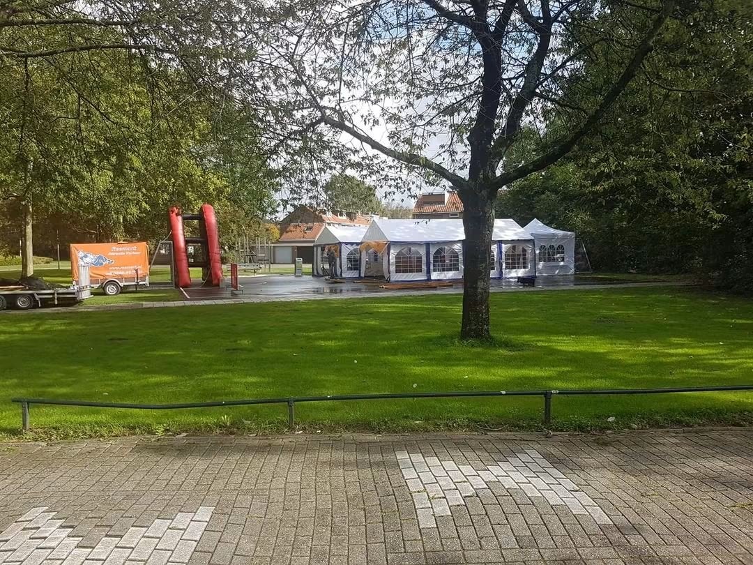 2x Feesttent: 6x12m en 8x4m - Ideaal voor elk evenement, Ophalen, Gebruikt, Partytent, 6 meter of meer