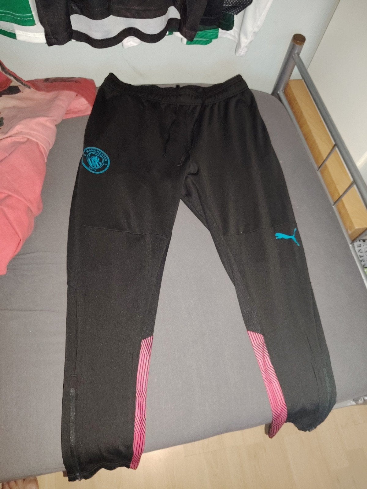 training broek van Manchester city, Ophalen, Blauw, Maat 56/58 (XL), Zo goed als nieuw