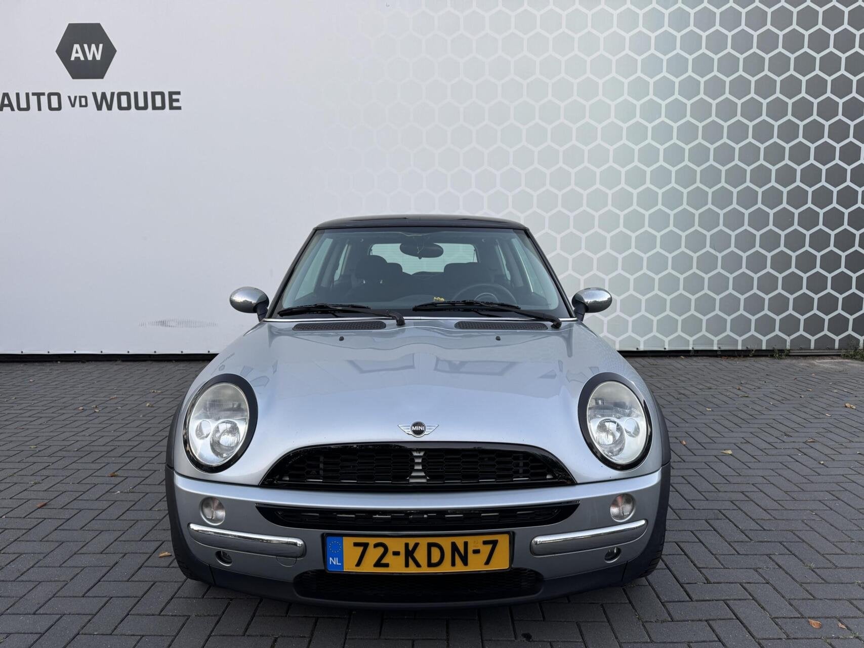 Mini 3-Deurs 1.6 One Pepper Nieuwe APK, Auto's, Mini, Voorwielaandrijving, Gebruikt, Zwart, 4 cilinders