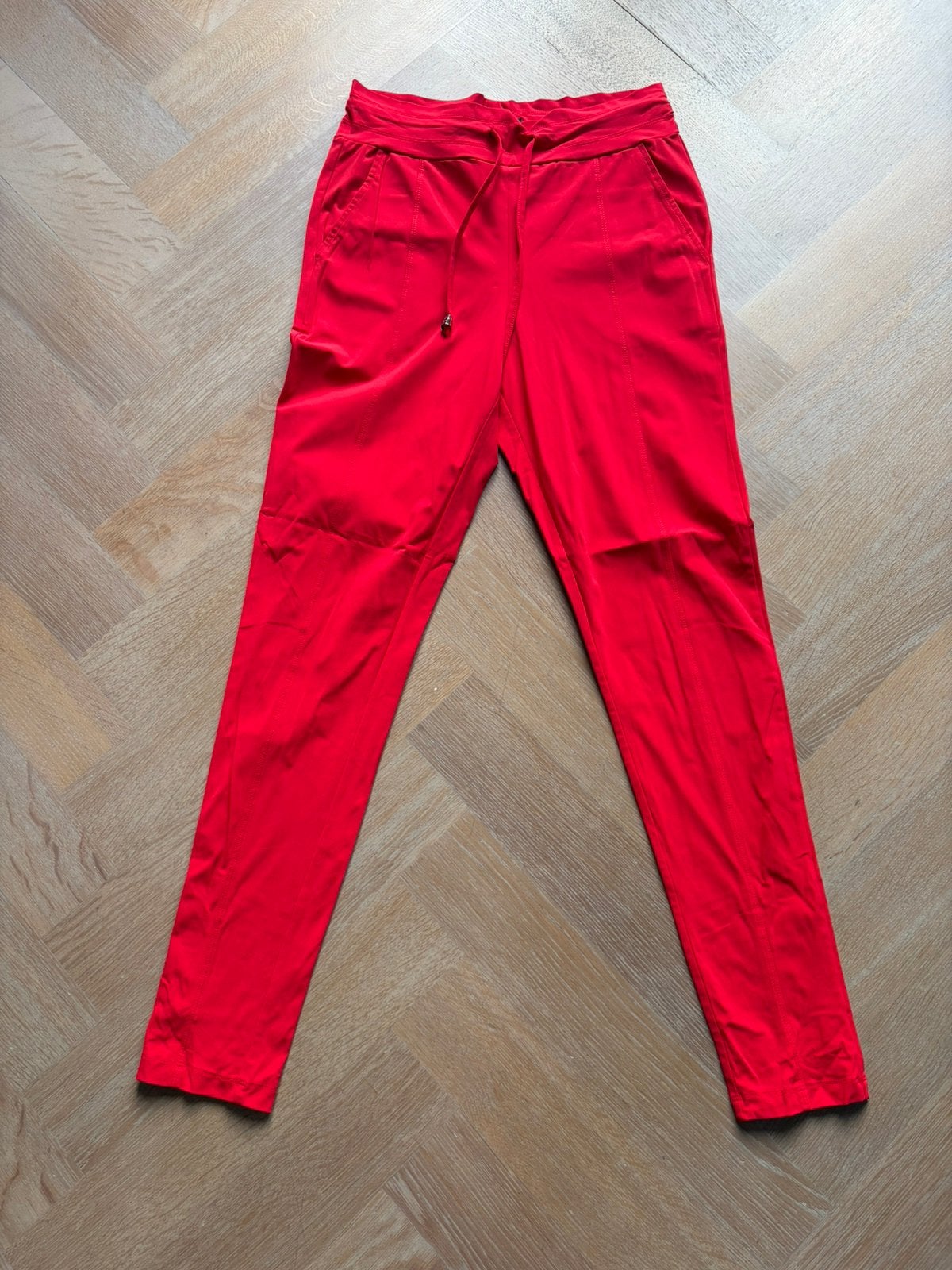 Broek Mi Piace, lijkt op Studio Anneloes downstairs, rood M, Maat 38/40 (M), Ophalen of Verzenden, Zo goed als nieuw, Lang