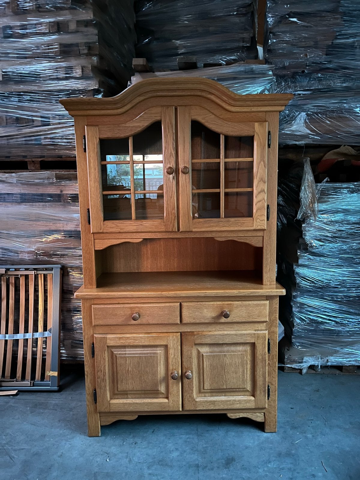 buffetkast met vitrine en lades, Ophalen