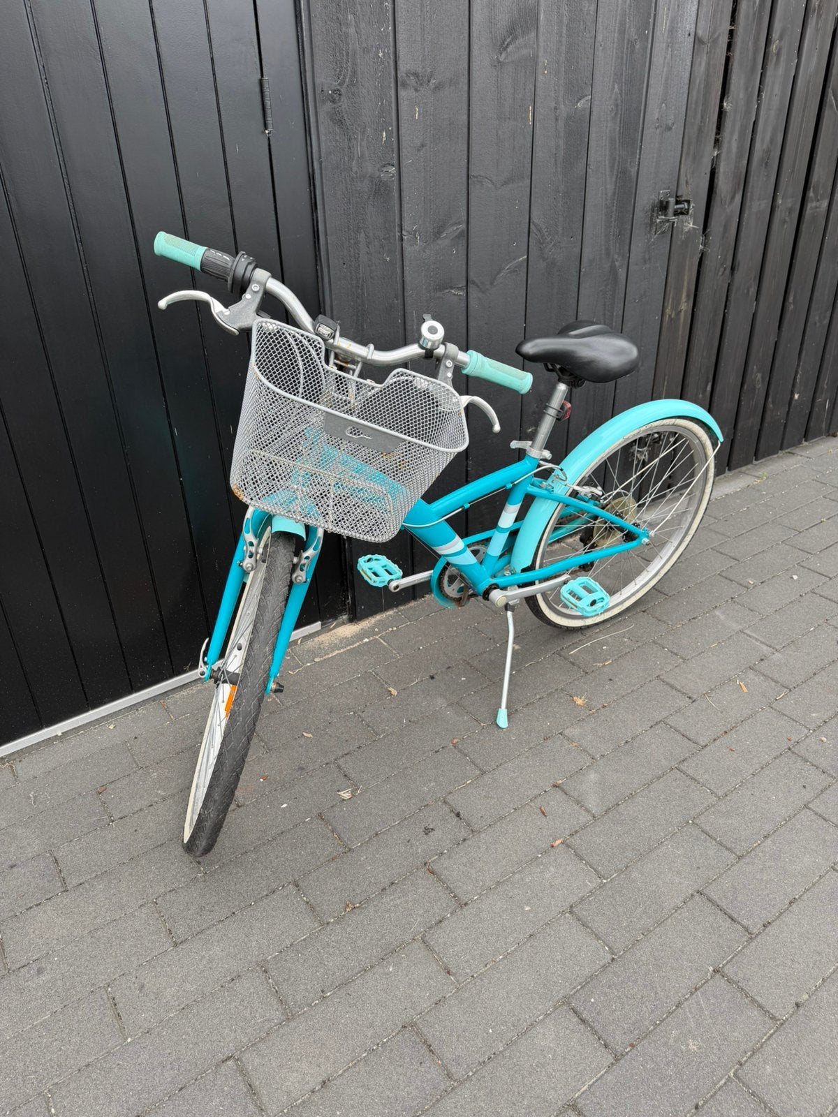 B’TWIN 24 inch meisjesfiets | 6 versnellingen | Incl. mand, Ophalen, Velgrem, Versnellingen, Gebruikt
