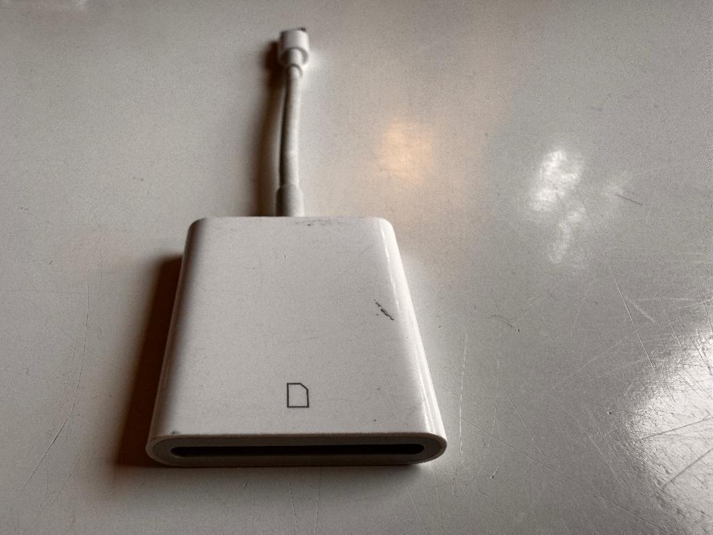 Apple Originele Lightning-naar-SD-kaartlezer - Wit, Ophalen of Verzenden, Gebruikt, Apple iPhone