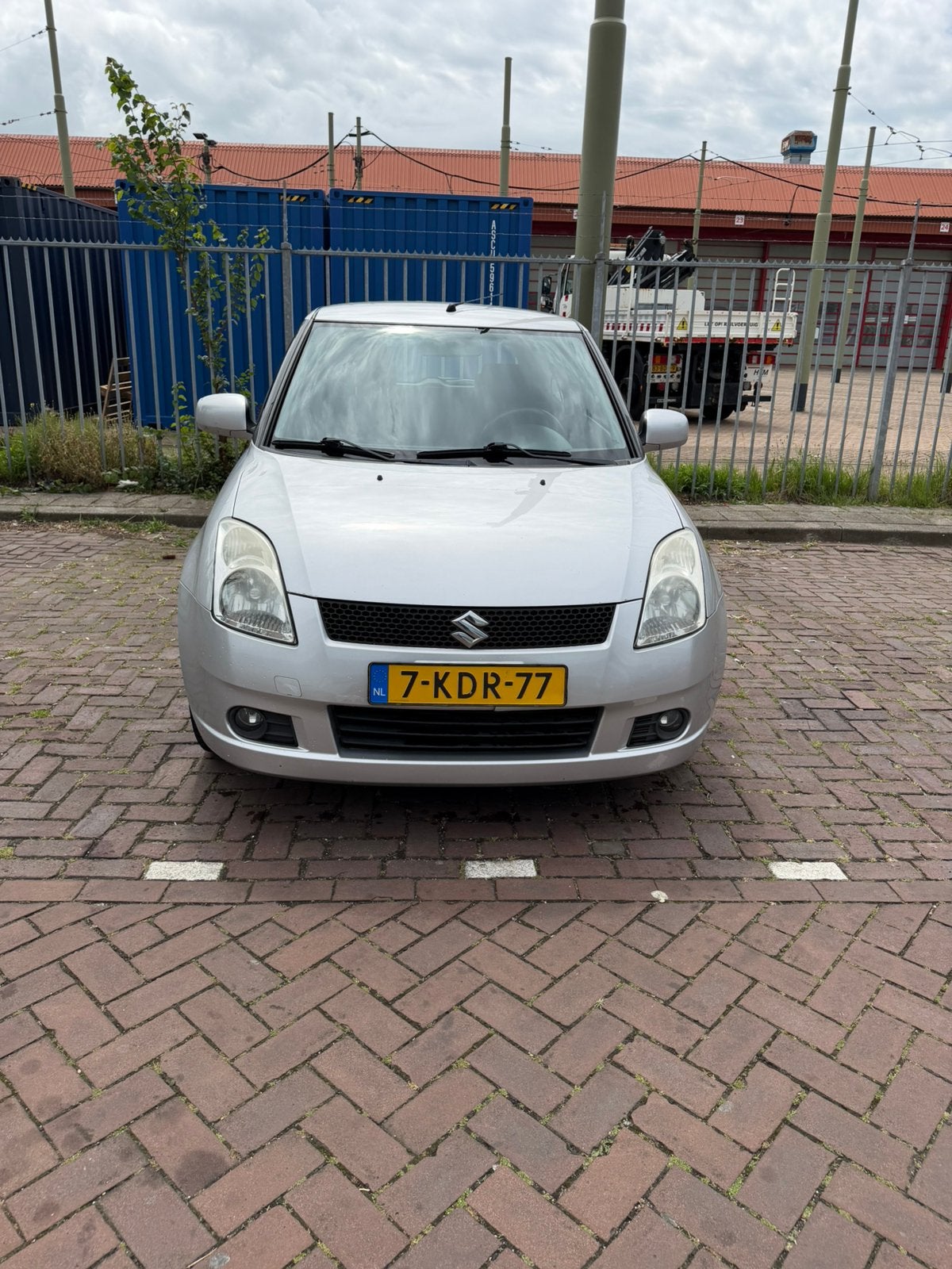 Suzuki Swift 1.3 3D 2006 Grijs, Auto's, Stof, Swift, Handgeschakeld, 1000 kg
