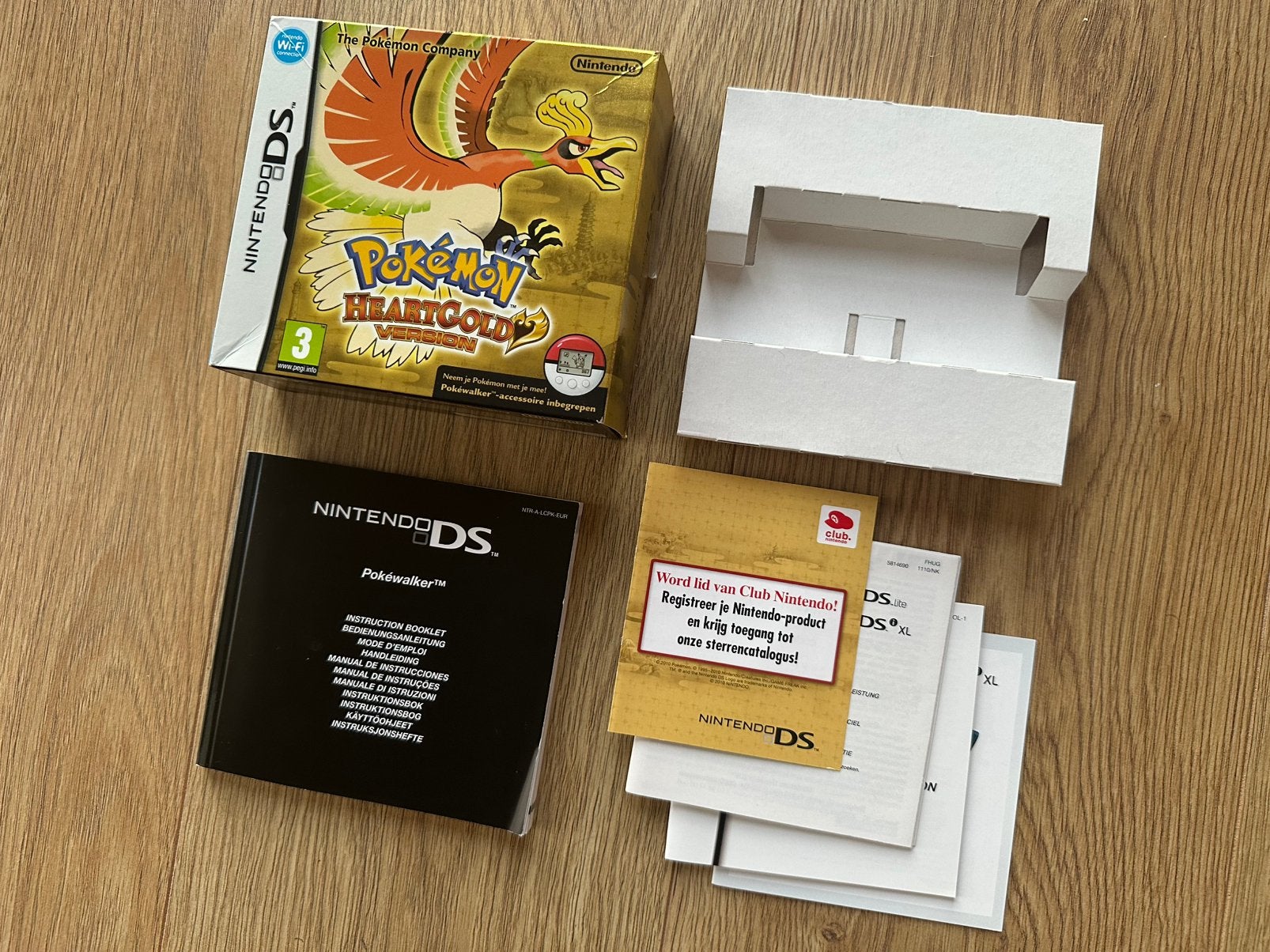 Pokémon Heartgold Pokéwalker Box (doos met inlay & manuals), Spelcomputers en Games, Avontuur en Actie, 1 speler, Ophalen of Verzenden