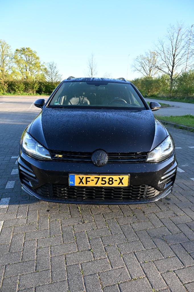Volkswagen Golf Variant 1.5 TSI R LINE 2019 Zwart NAP, Auto's, Volkswagen, Voorwielaandrijving, 1498 cc, 4 cilinders, Alcantara