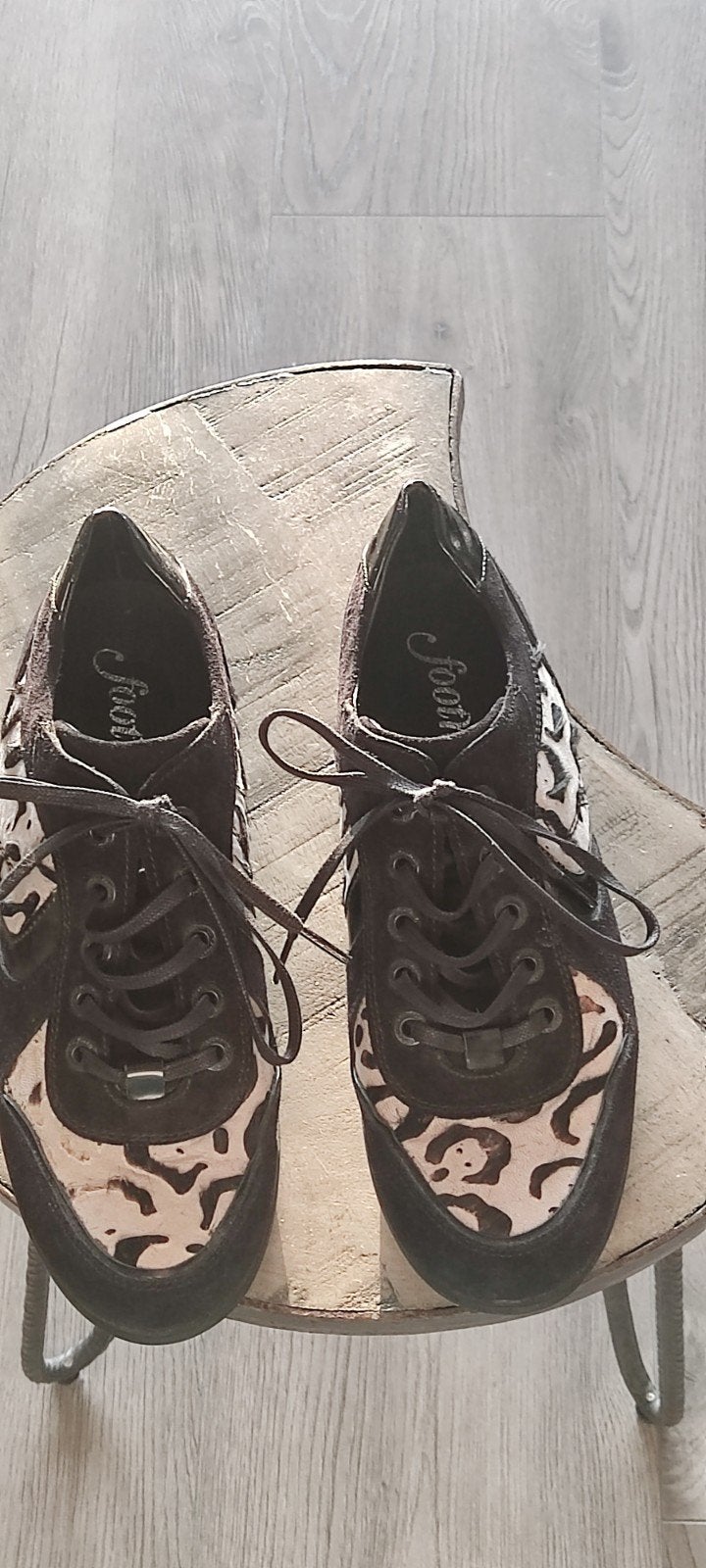 footnotes sneakers, Ophalen of Verzenden, Zo goed als nieuw, Sneakers of Gympen