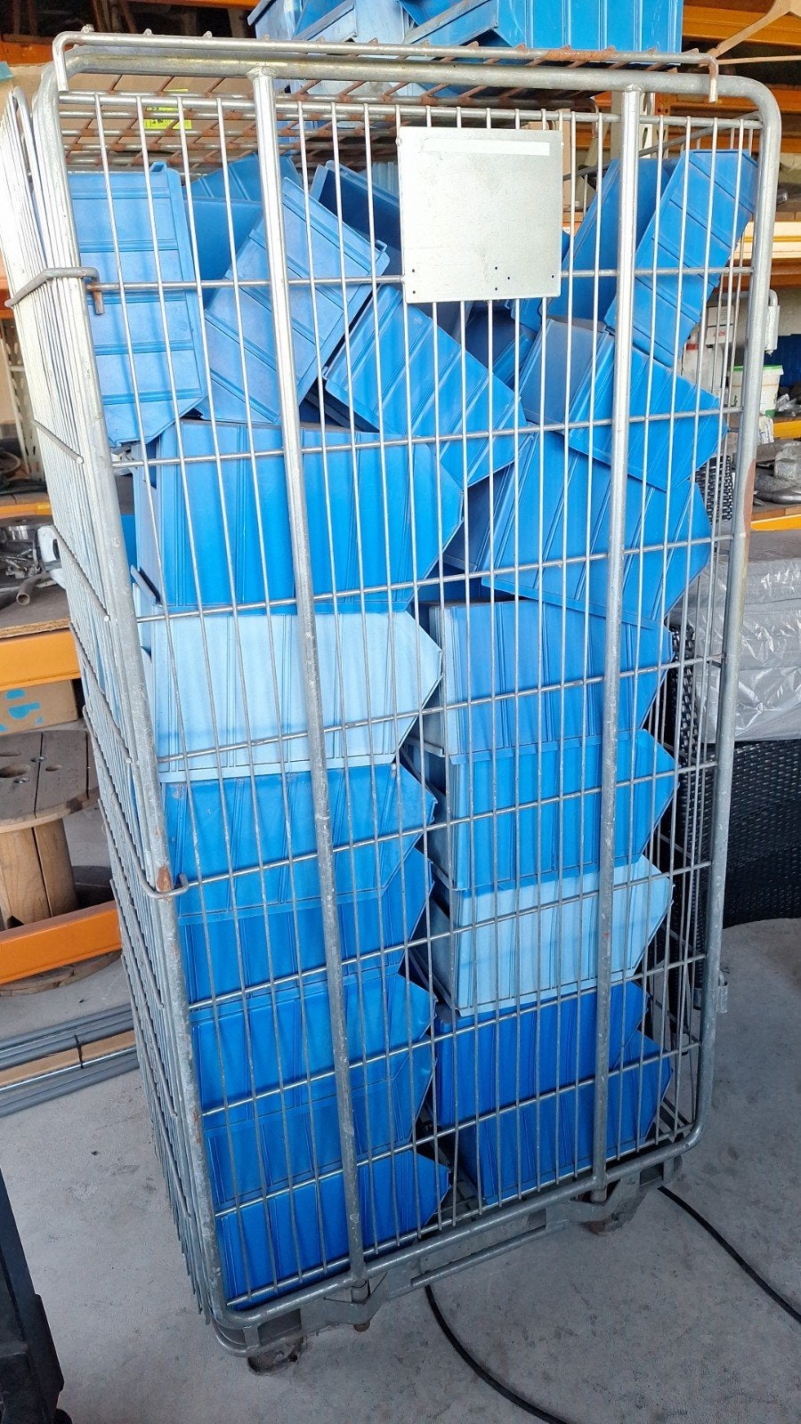 Magazijnbakken in diverse maten (5 maten beschikbaar), Ophalen