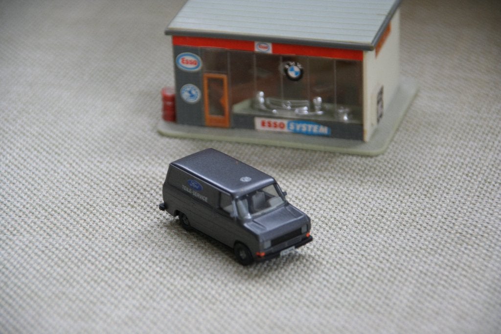 HERPA 1:87. Ford Transit 1e generatie Ford Teile Service (6), Hobby en Vrije tijd, Modelauto's | 1:87, Ophalen of Verzenden, Zo goed als nieuw