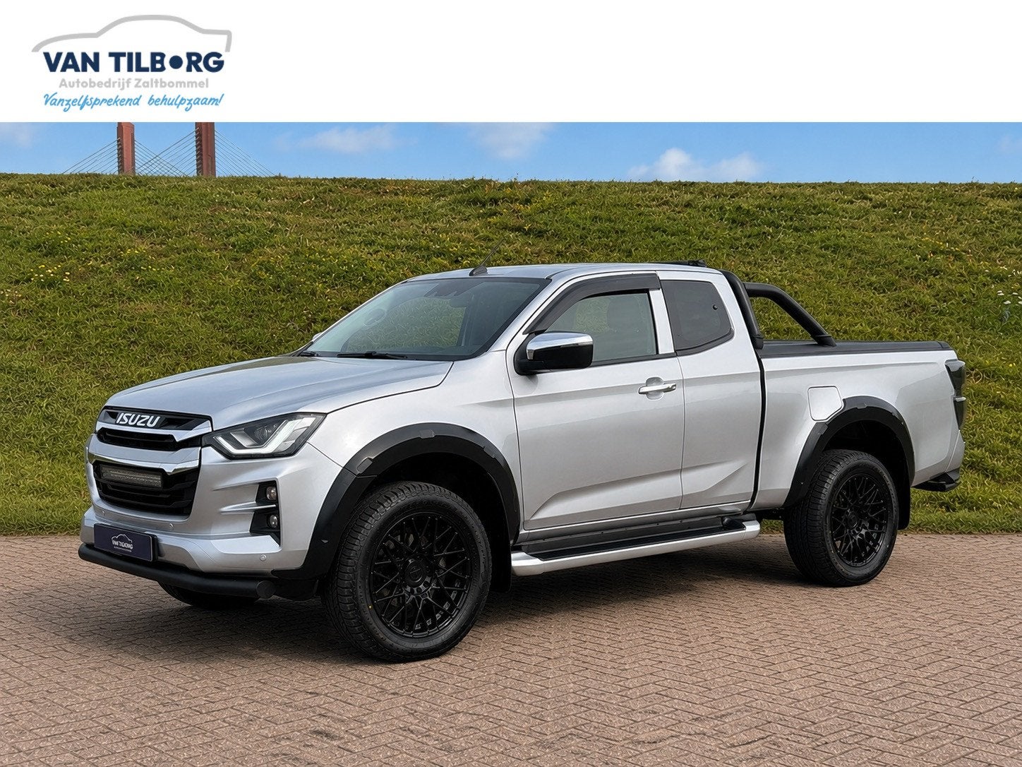 Isuzu D-max 1.9 Extended Cab LSX | AUTOMAAT | LEDER | 20'' B, 1935 kg, Gebruikt, 4 cilinders, Bedrijf