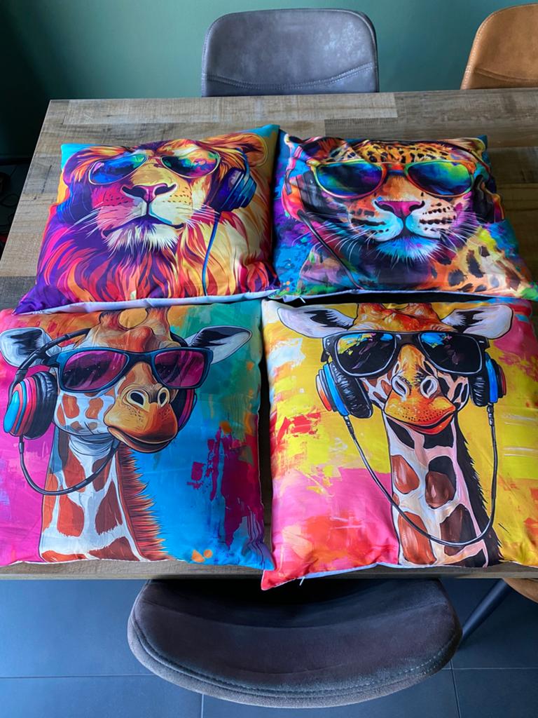 Set van 4 kussens dierenprint, Ophalen of Verzenden, Zo goed als nieuw, Vierkant