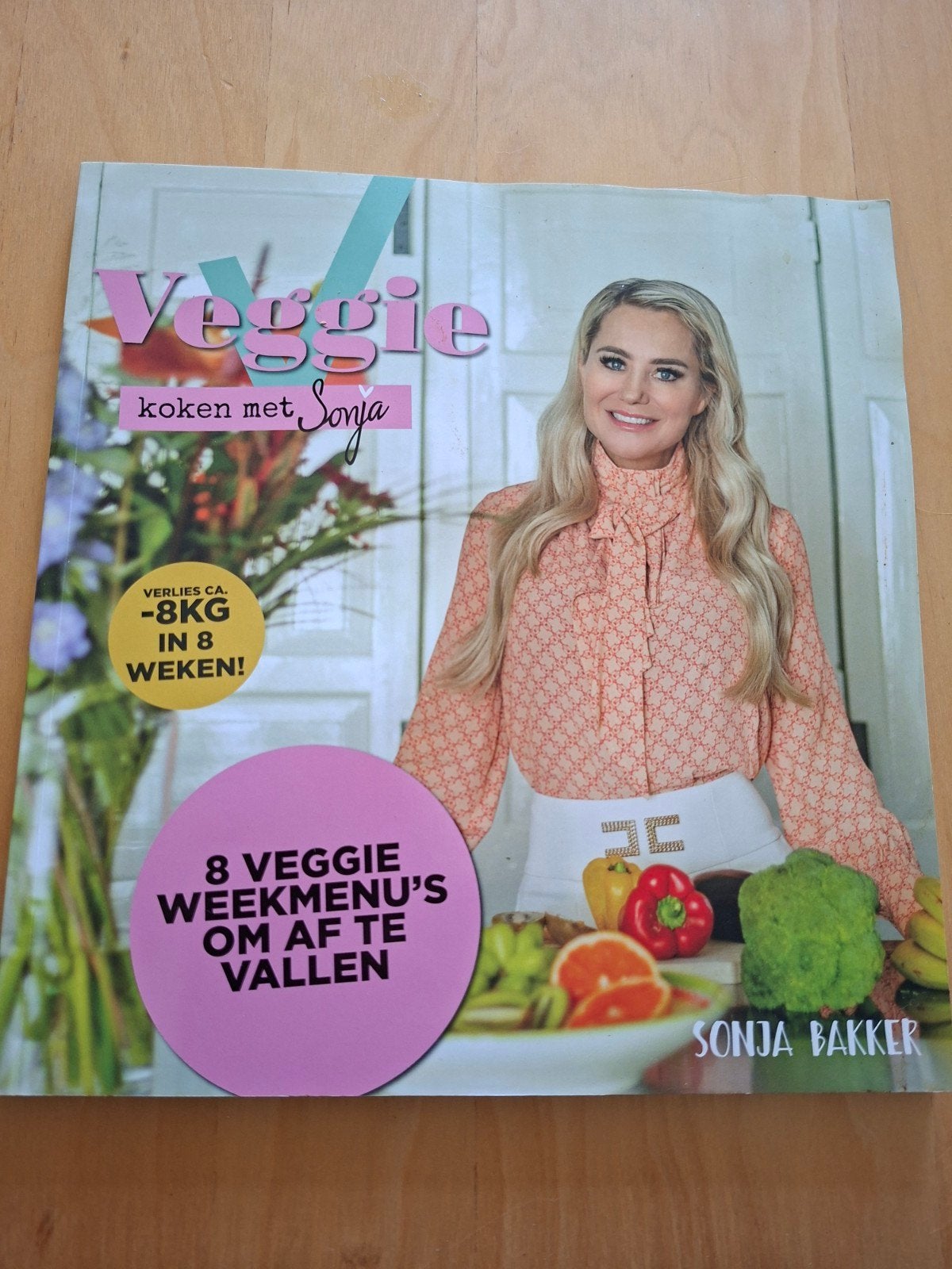 Veggie koken met Sonja Bakker - Afvallen in 8 weken, Hoofdgerechten, Gezond koken, Ophalen of Verzenden, Zo goed als nieuw