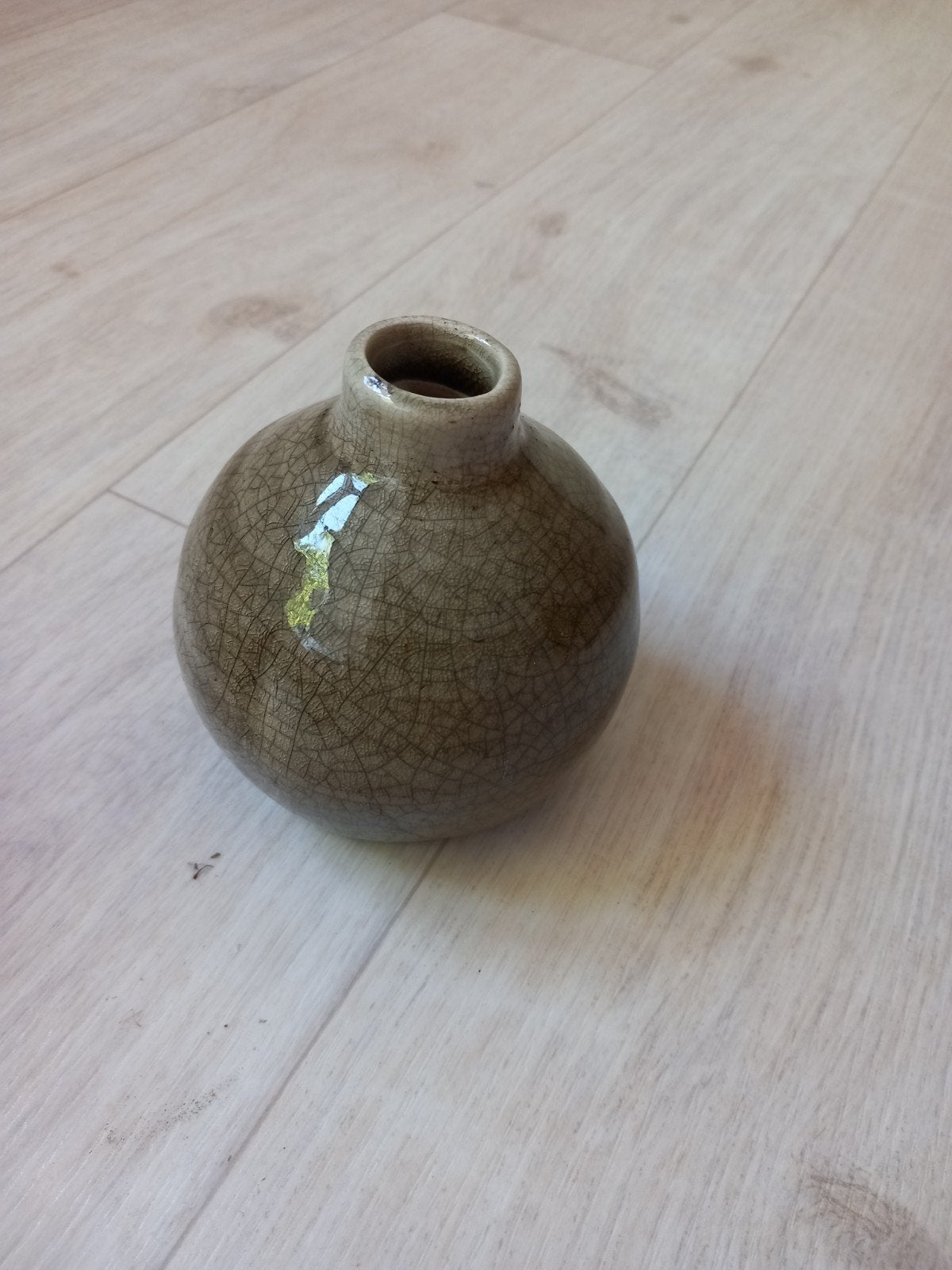 Keramisch vaasje, Bruin, 10 cm, Nieuw, Ophalen of Verzenden