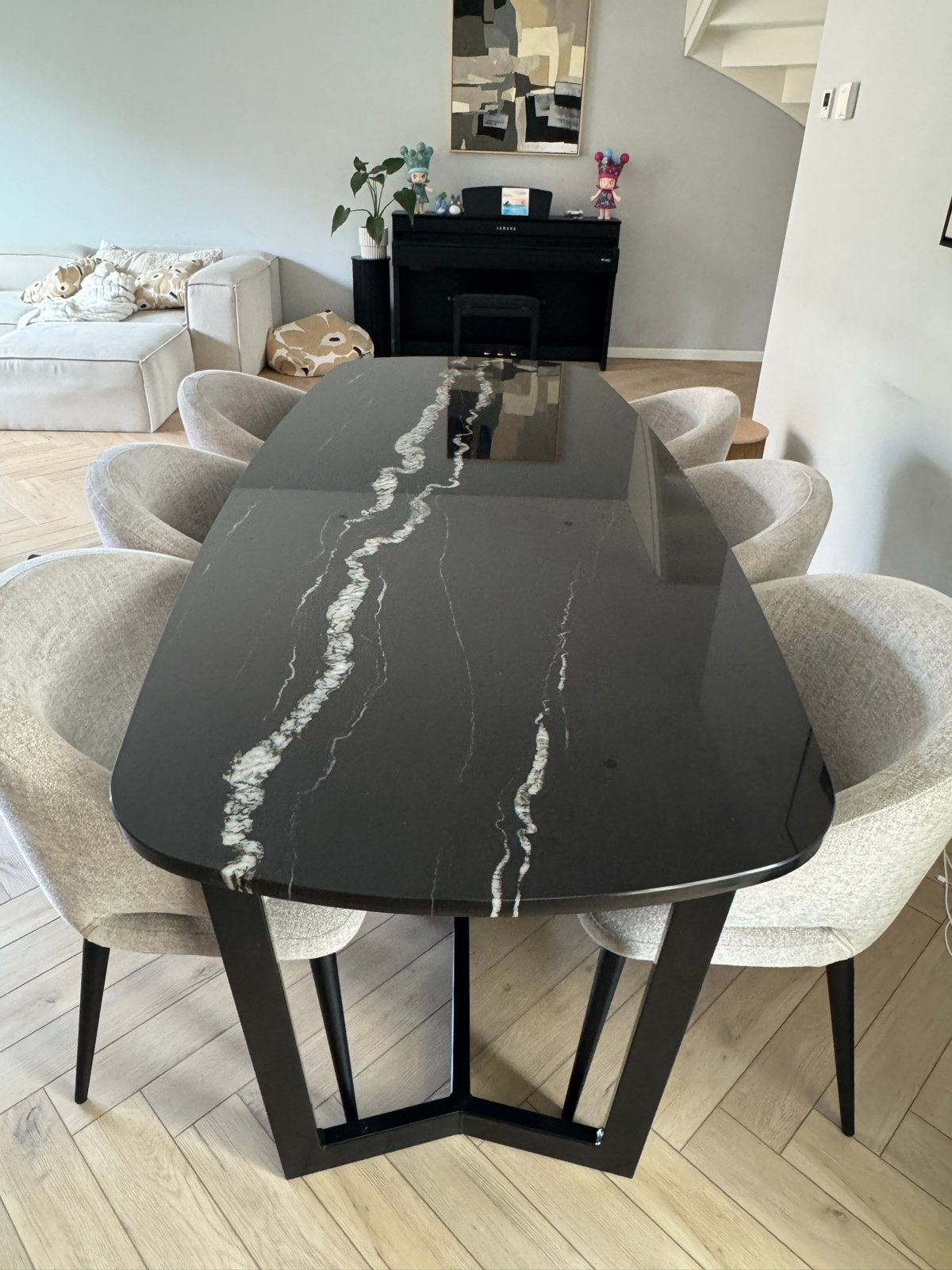 Elegante Zwarte Eettafel met Marmer graniet Blad, Ophalen, Overige materialen, 100 tot 150 cm, 200 cm of meer