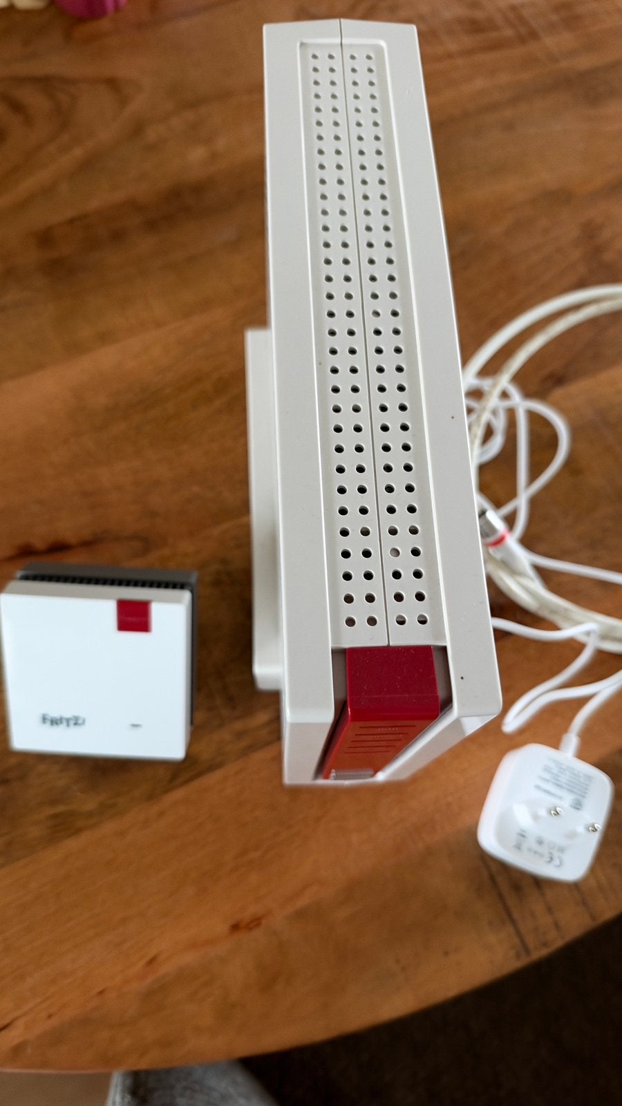 Fritzbox 6690 Cable met 1200AX repeater, Computers en Software, Ophalen of Verzenden, Zo goed als nieuw, Router met modem