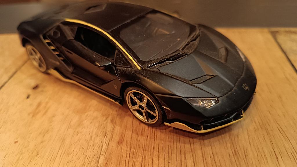 Lamborghini Centenario 1:32 zonder ovp, Hobby en Vrije tijd, Modelauto's | 1:32, Ophalen of Verzenden, Zo goed als nieuw, Auto