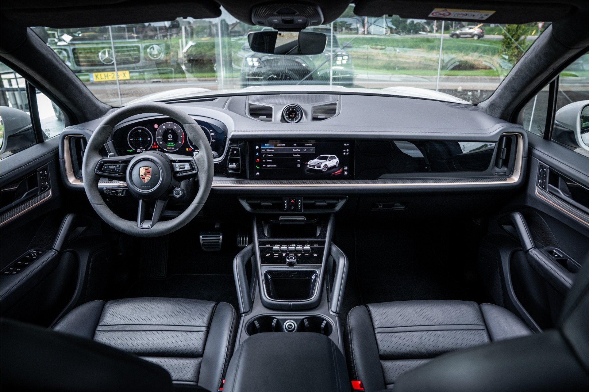 Porsche Cayenne 3.0 S E-Hybrid (519pk) * Panodak * Sport Des, Automaat, Gebruikt, Zwart, 2995 cc