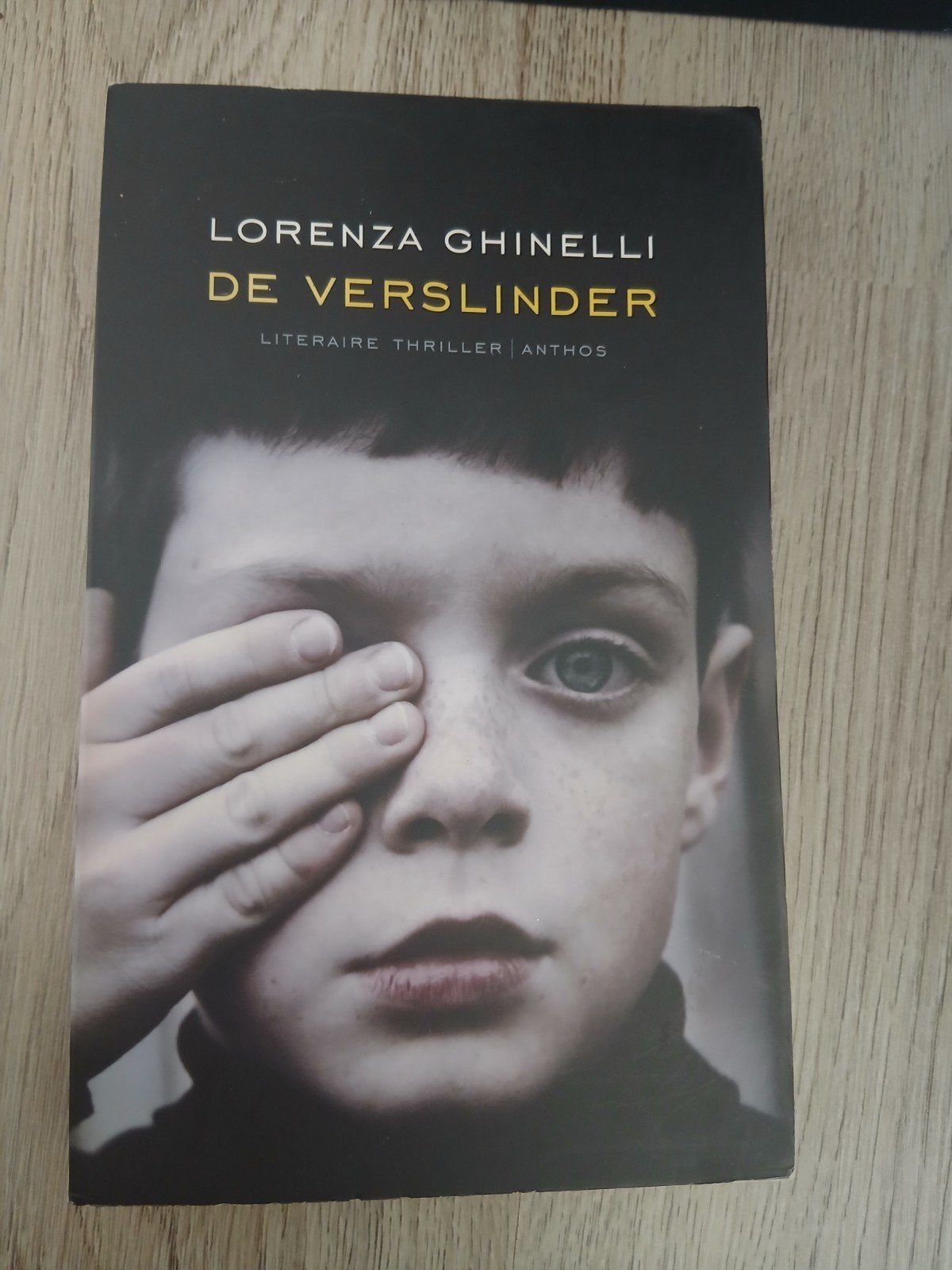 De Verslinder - Lorenza Ghinelli (Literaire thriller), Ophalen of Verzenden, Zo goed als nieuw, Lorenza Ghinelli, Europa overig