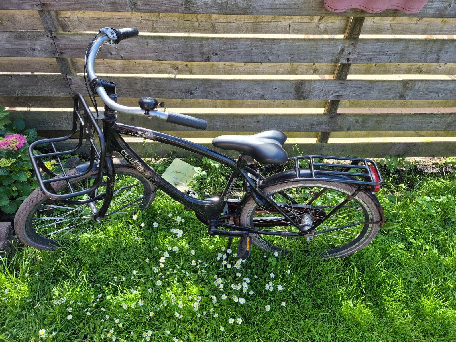 Gratis af halen Opknapper zwarte fiets met voordrager, Fietsen en Brommers, Fietsen | Jongens, Ophalen, Velgrem, Alpina, Versnellingen