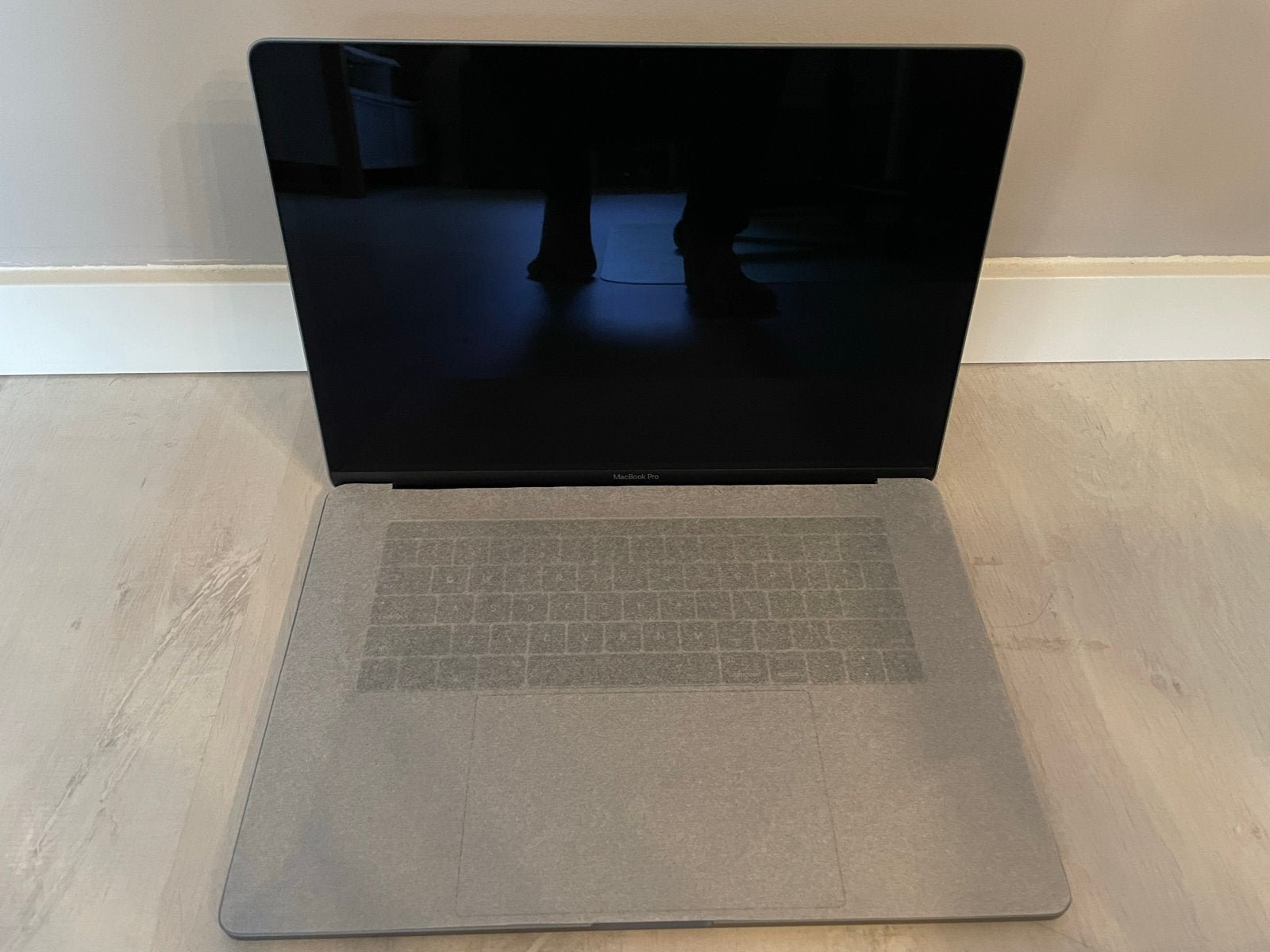 MacBook Pro 2017 - 15 inch, 16GB RAM, 512GB incl accessories, Gebruikt, 512 GB, 3 tot 4 Ghz, 16 GB