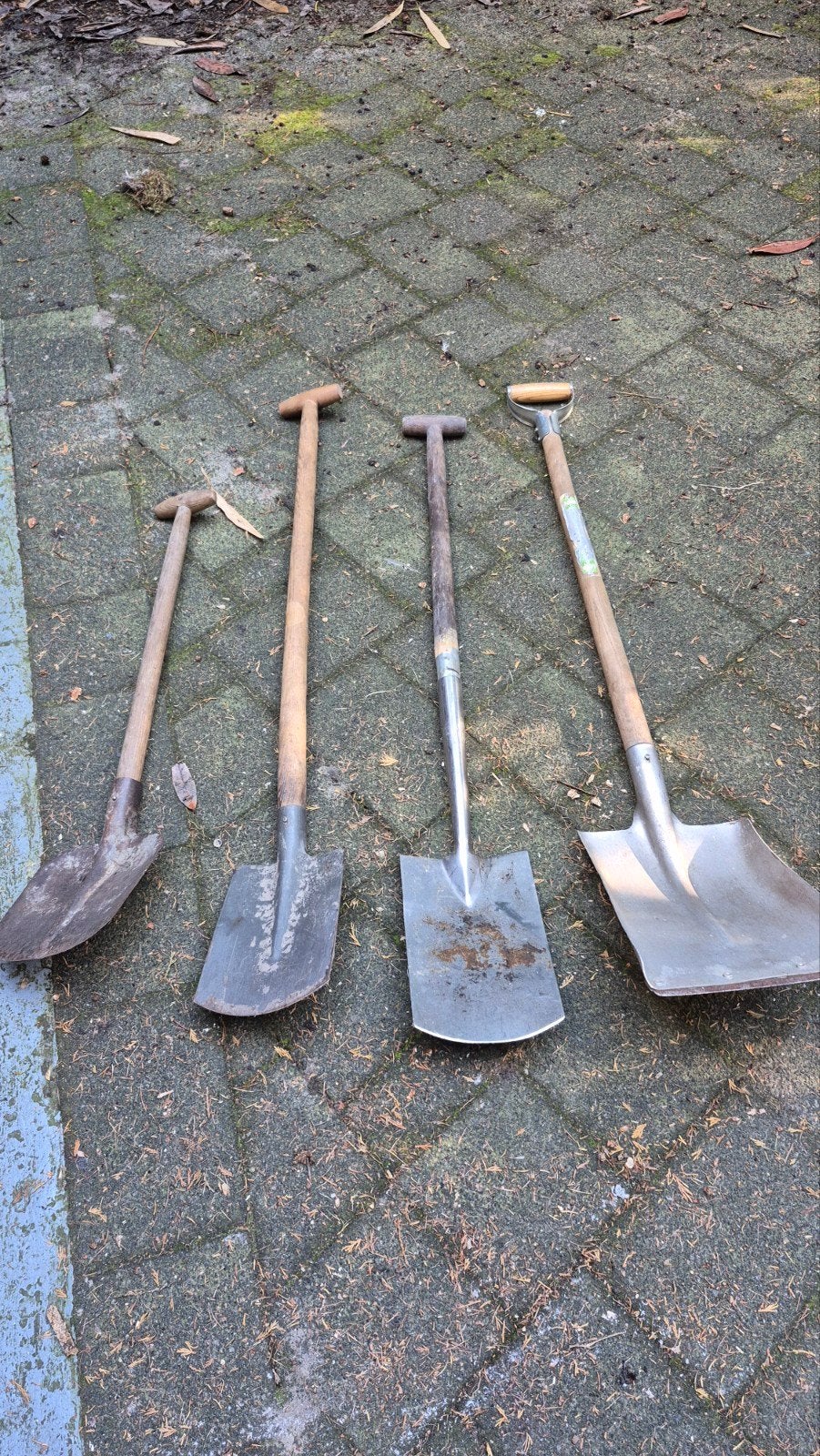 Diverse gebruikte schoppen en spaden, Tuin en Terras, Ophalen, Gebruikt, Schop