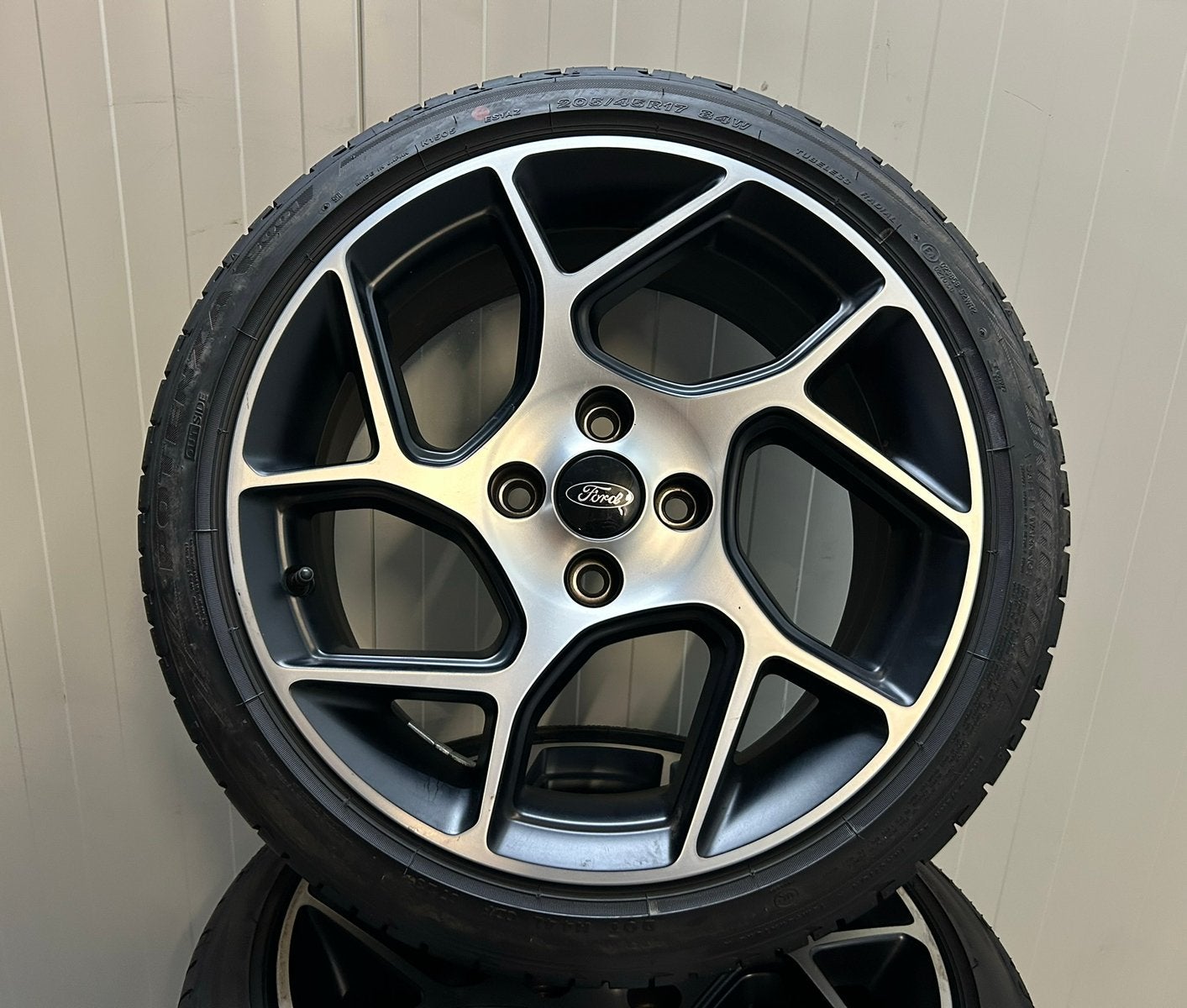 Ford Fiesta MK8 ST St-line 17 inch 4x108 zomer 2023 TPMS, Ophalen, Gebruikt, Ford, Banden en Velgen