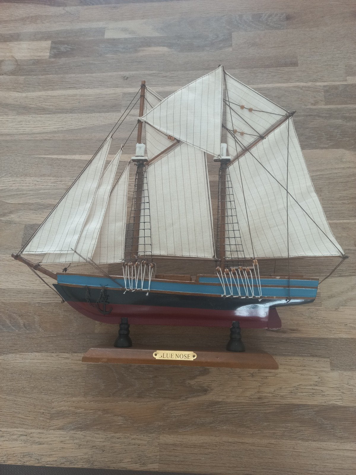 Gedetailleerd model van de schoener Bluenose, Ophalen, Gebruikt
