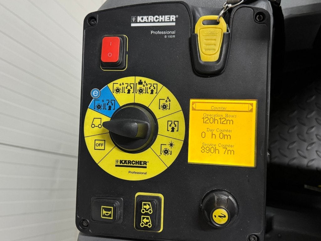 KARCHER SCHROBMACHINE B 150 R 90 BP DOSE SB 2019, Ophalen of Verzenden, Zo goed als nieuw, Schrobmachine