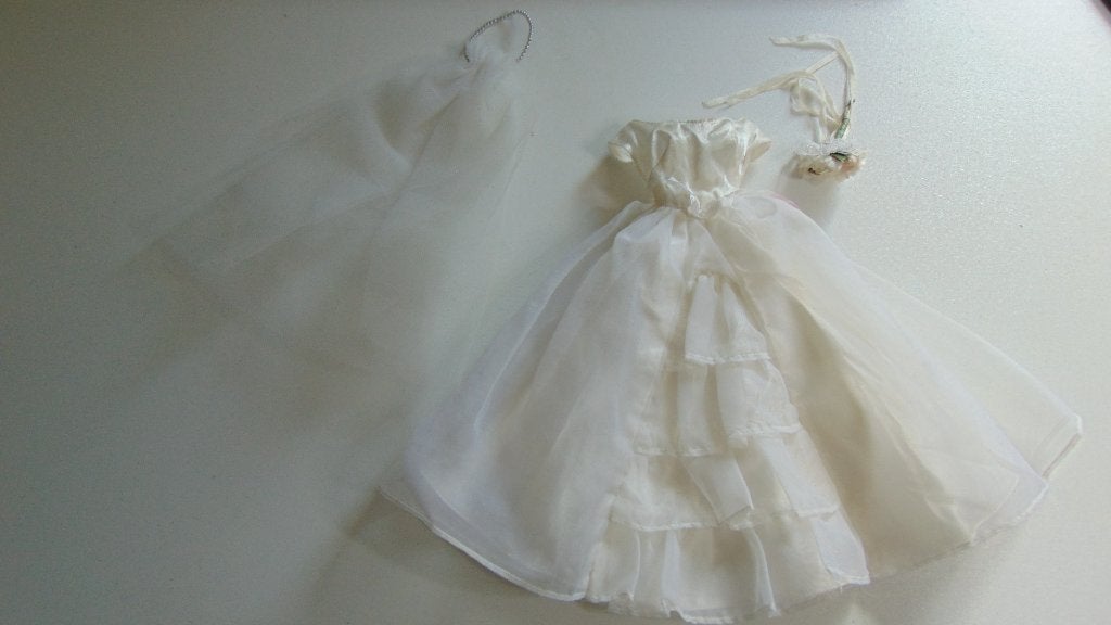 Vintage Barbie Fashion #947 - Bride's Dream, Ophalen of Verzenden, Gebruikt, Kleertjes