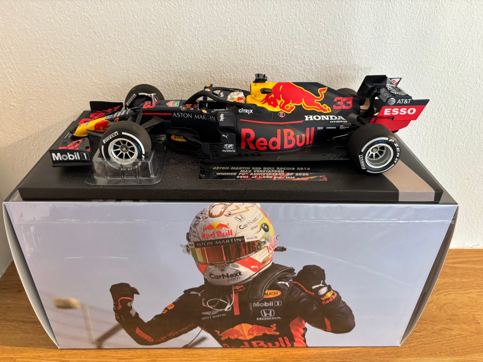 Max verstappen RB16 winner 70th anniversary 1:18 model, Verzamelen, Ophalen of Verzenden, Zo goed als nieuw, Formule 1