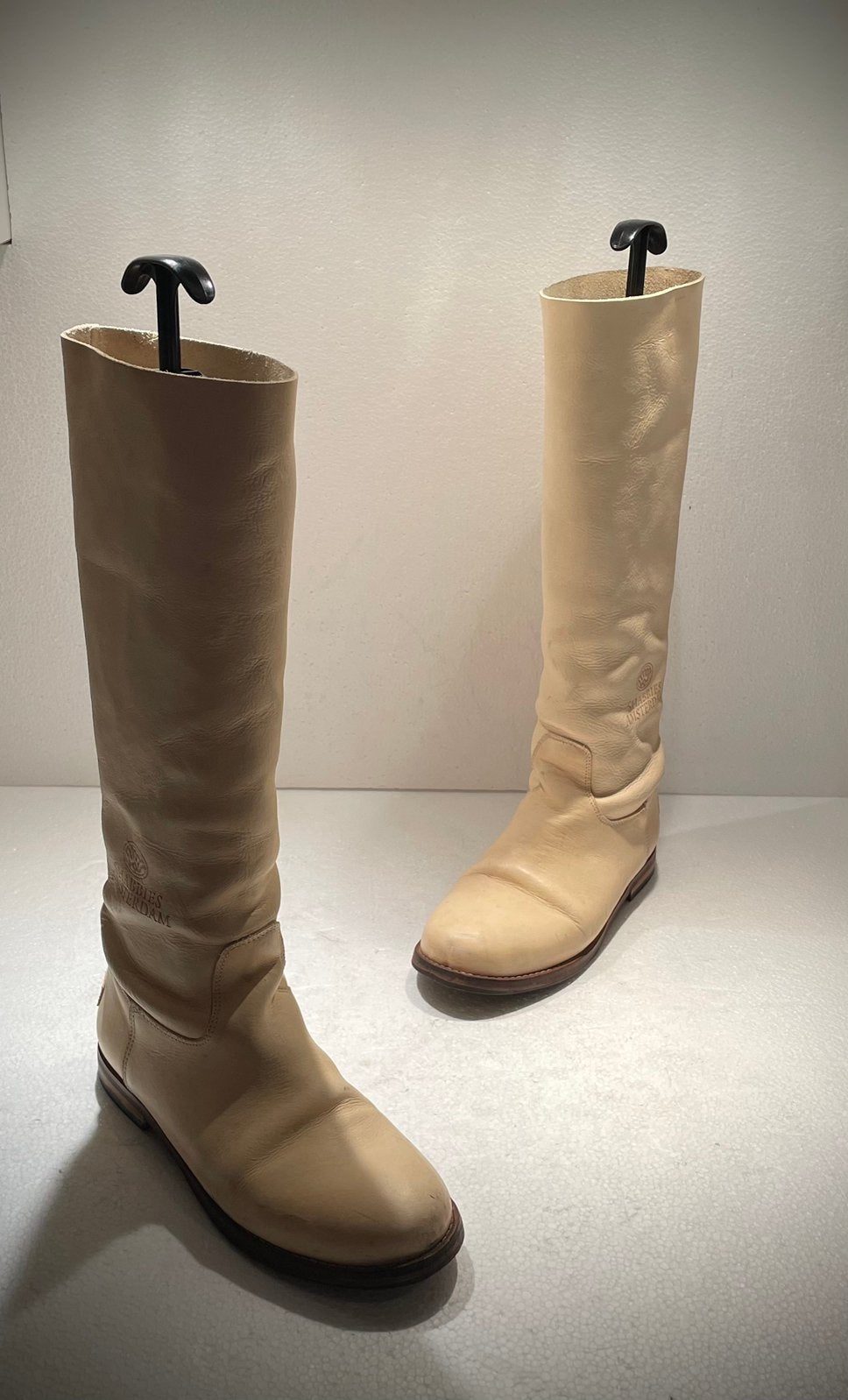 Shabbies Amsterdam design hoge dames laarzen blank / wit 37, Hoge laarzen, Wit, Ophalen of Verzenden, Zo goed als nieuw