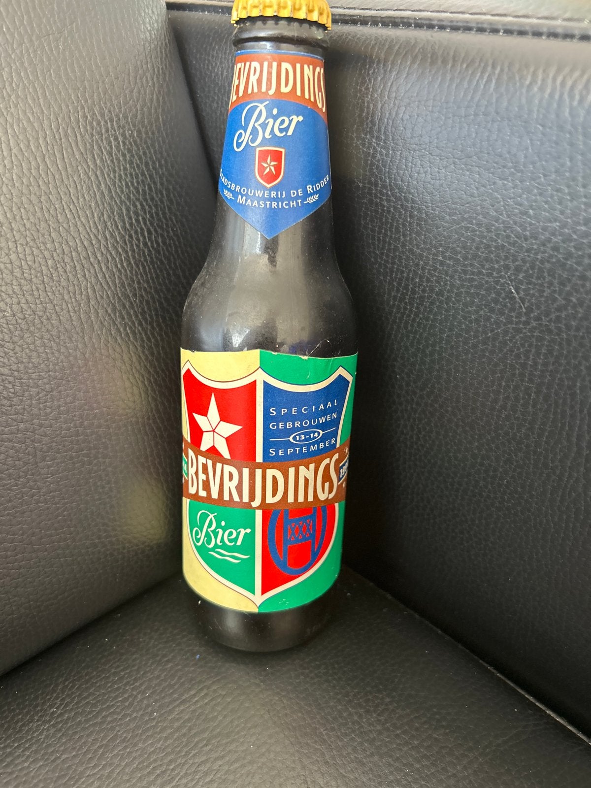 Zeldzame Ridder Bevrijdings Bierfles vol.  - Maastricht, Ophalen of Verzenden, Nieuw