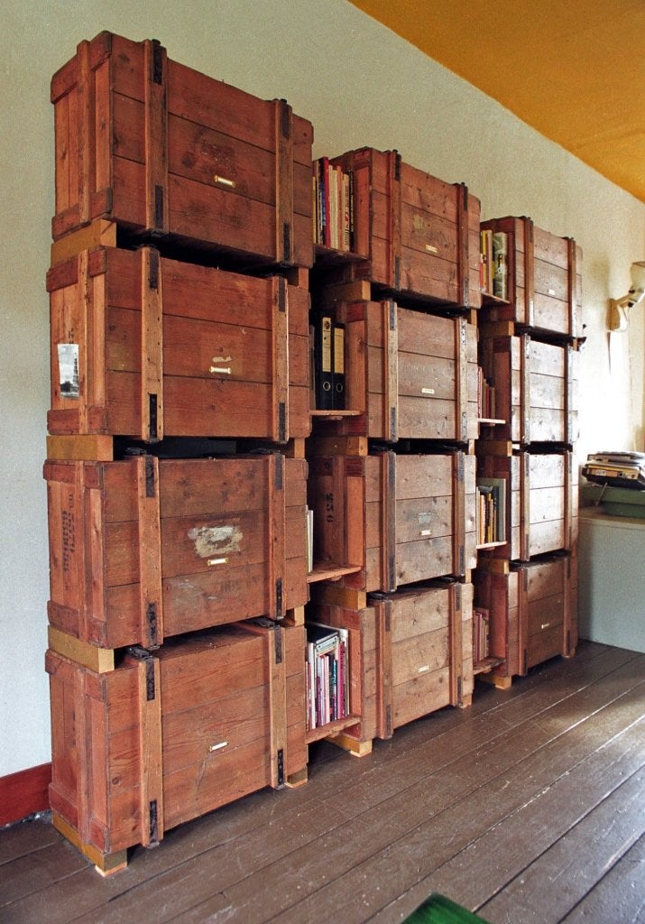 Archiefkast van 12 antieke houten verhuiskisten, Ophalen