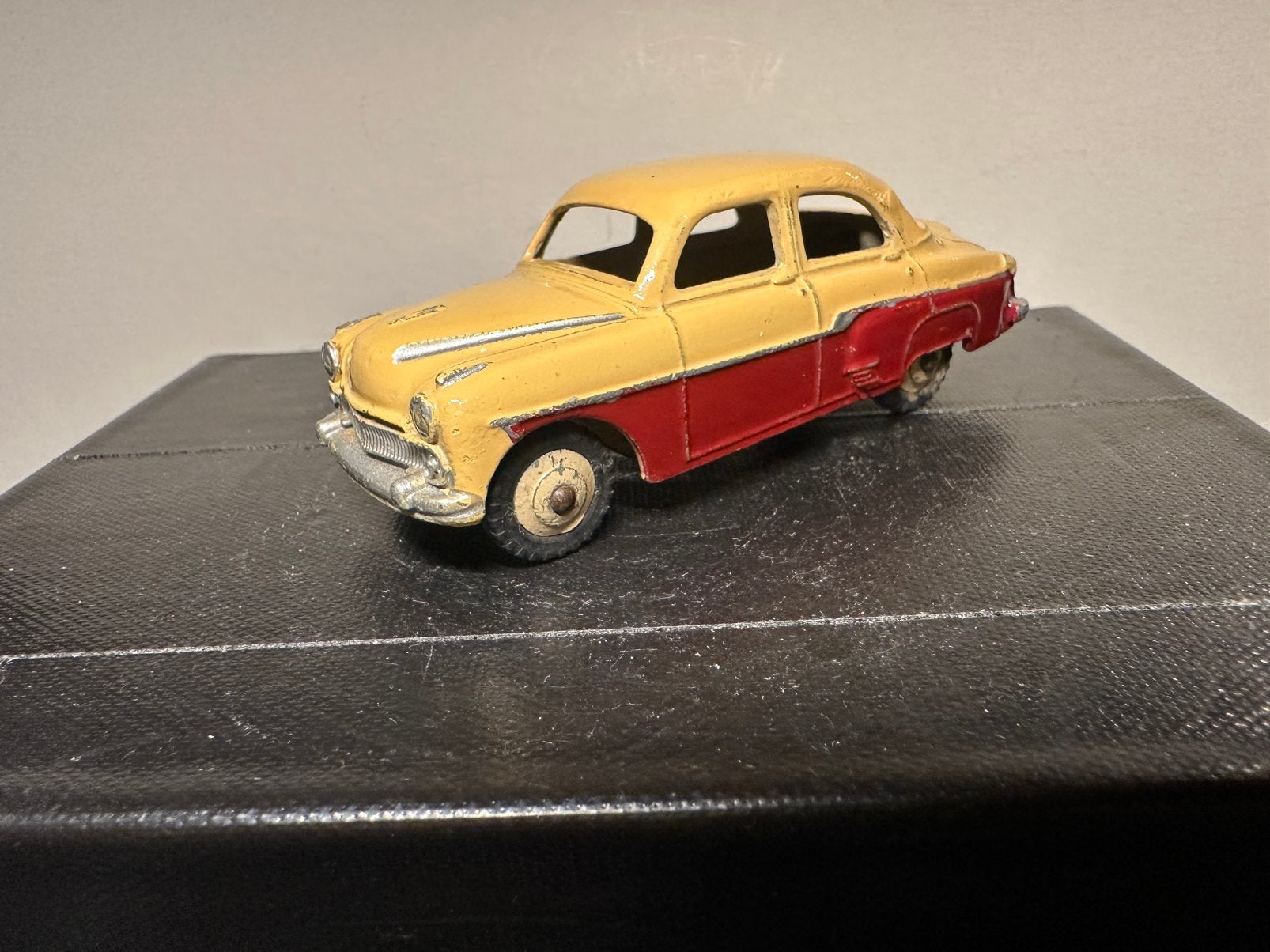 Vauxhall Cresta Dinky Toys England, Verzenden, Zo goed als nieuw, Auto, Dinky Toys