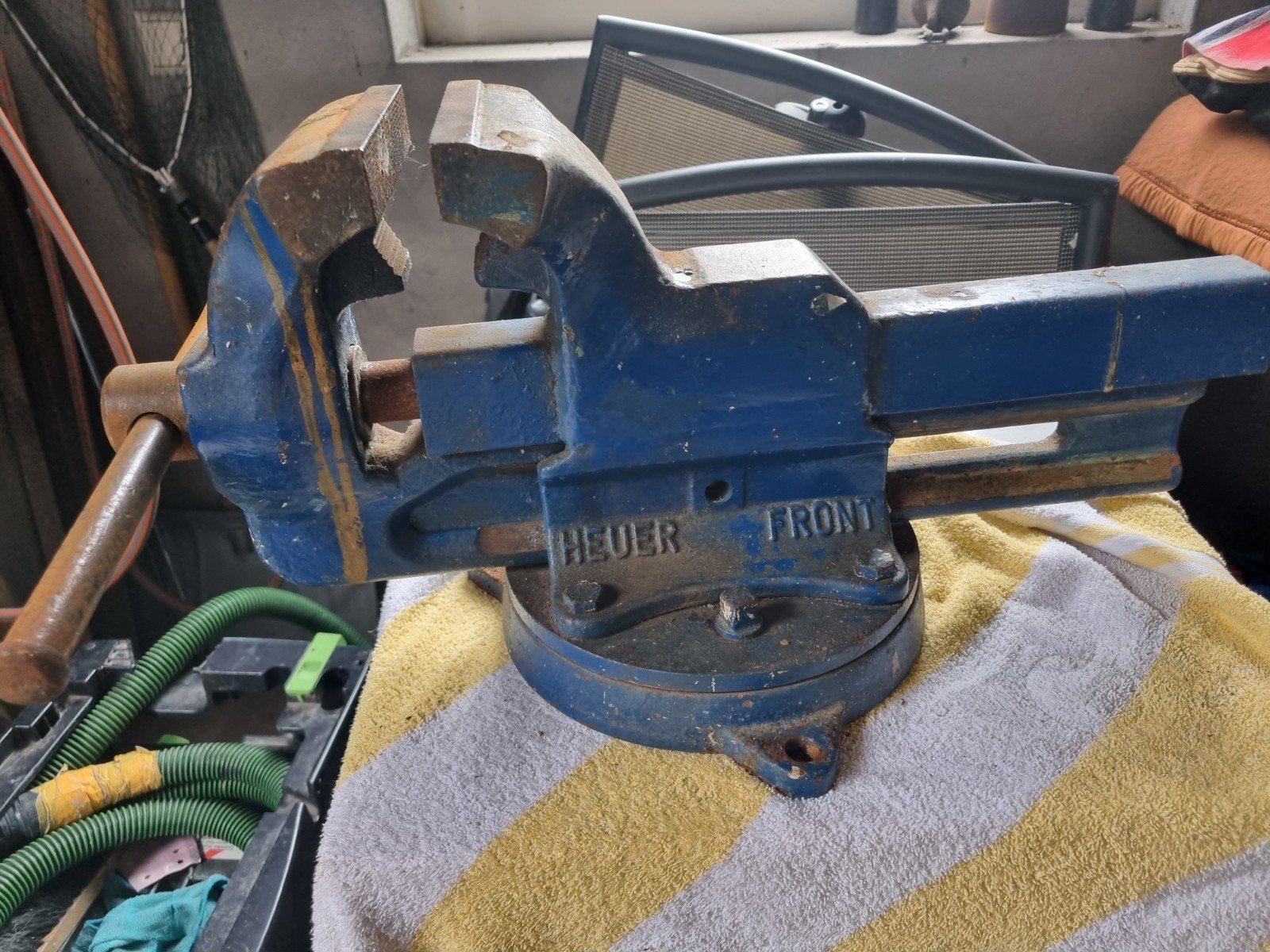 Zeer Grote Heuer Front Bankschroef !, Ophalen of Verzenden